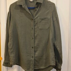 AEROPOSTALE SAGE GREEN WAFFLE KNIT LONG SLEEVE BUTTON DOWN TOP WITH POCKET XS